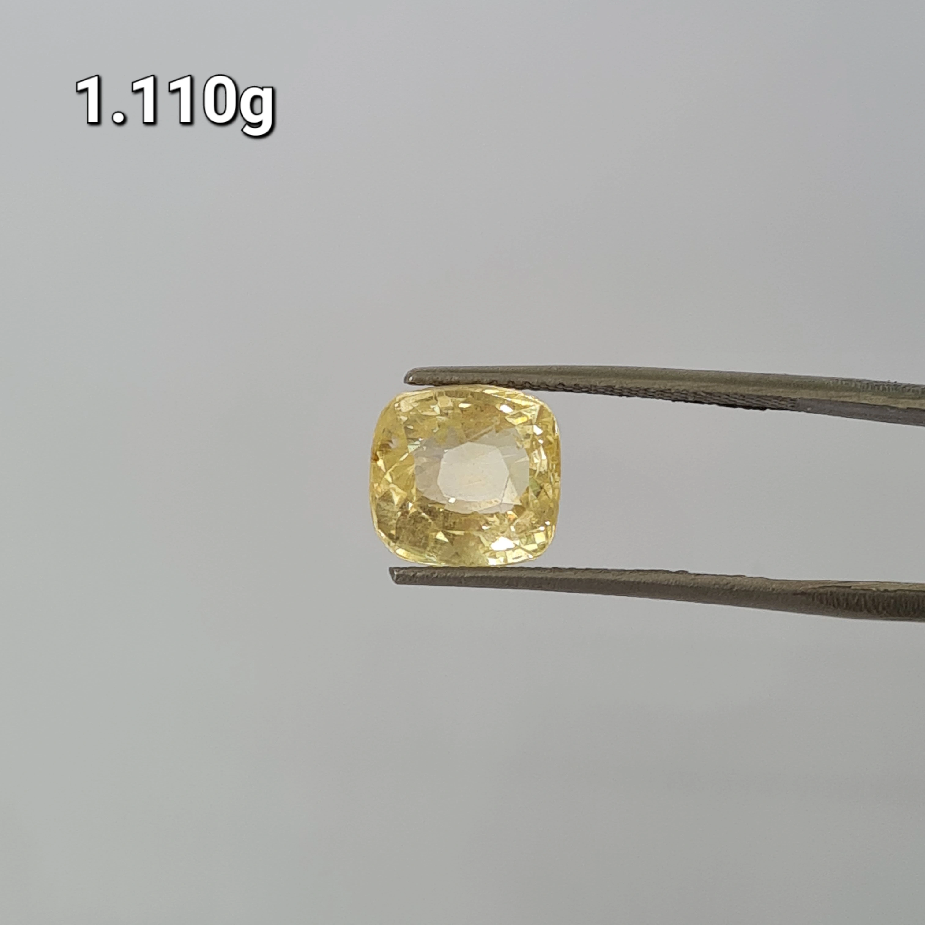 YELLOW SAPPHIRE  POKHRAJ YELLOW